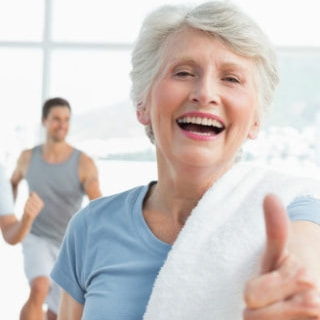 Exercícios e bons hábitos ajudam a aumentar a longevidade e proteger a memória