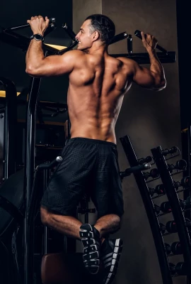 Combinar treino de força com exercícios aeróbicos não atrapalha o ganho de massa muscular, explica especialista