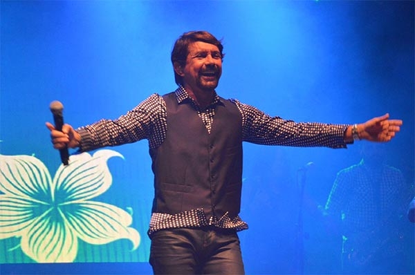 Adelmário Coelho comanda aulão de forró na Alpha Fitness hoje! Amanhã tem mais ‘Esquenta de São João’ com a banda Poizé.